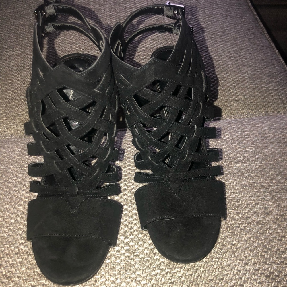 Black Jessica Simpson heels